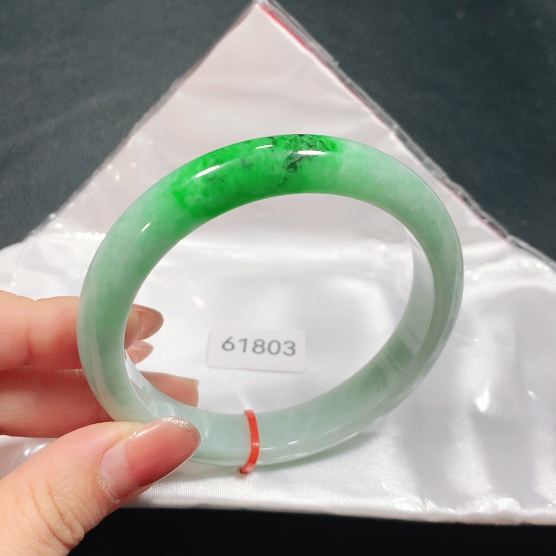 翡翠未镶嵌手镯半山水03