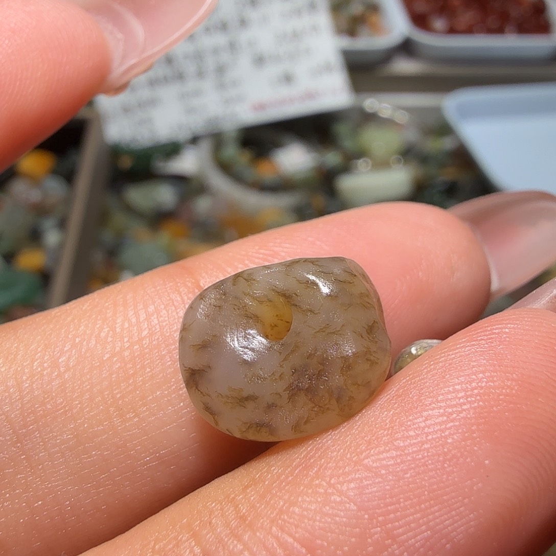 和田玉未镶嵌珠宝奇石