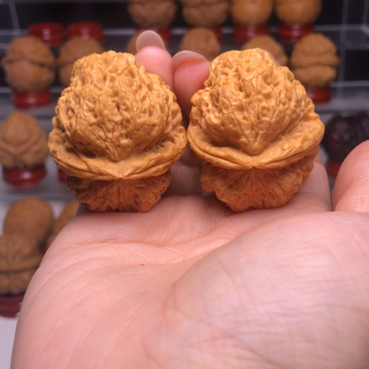 文玩核桃吊坠小***士50盘古大蛤蟆