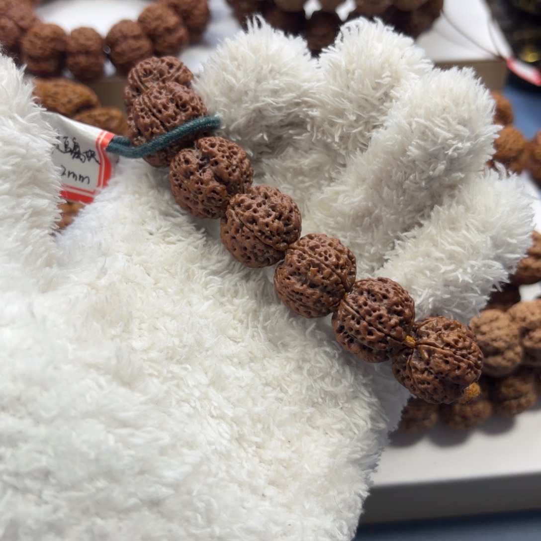 S***y金刚菩提吊坠梁豆腐块