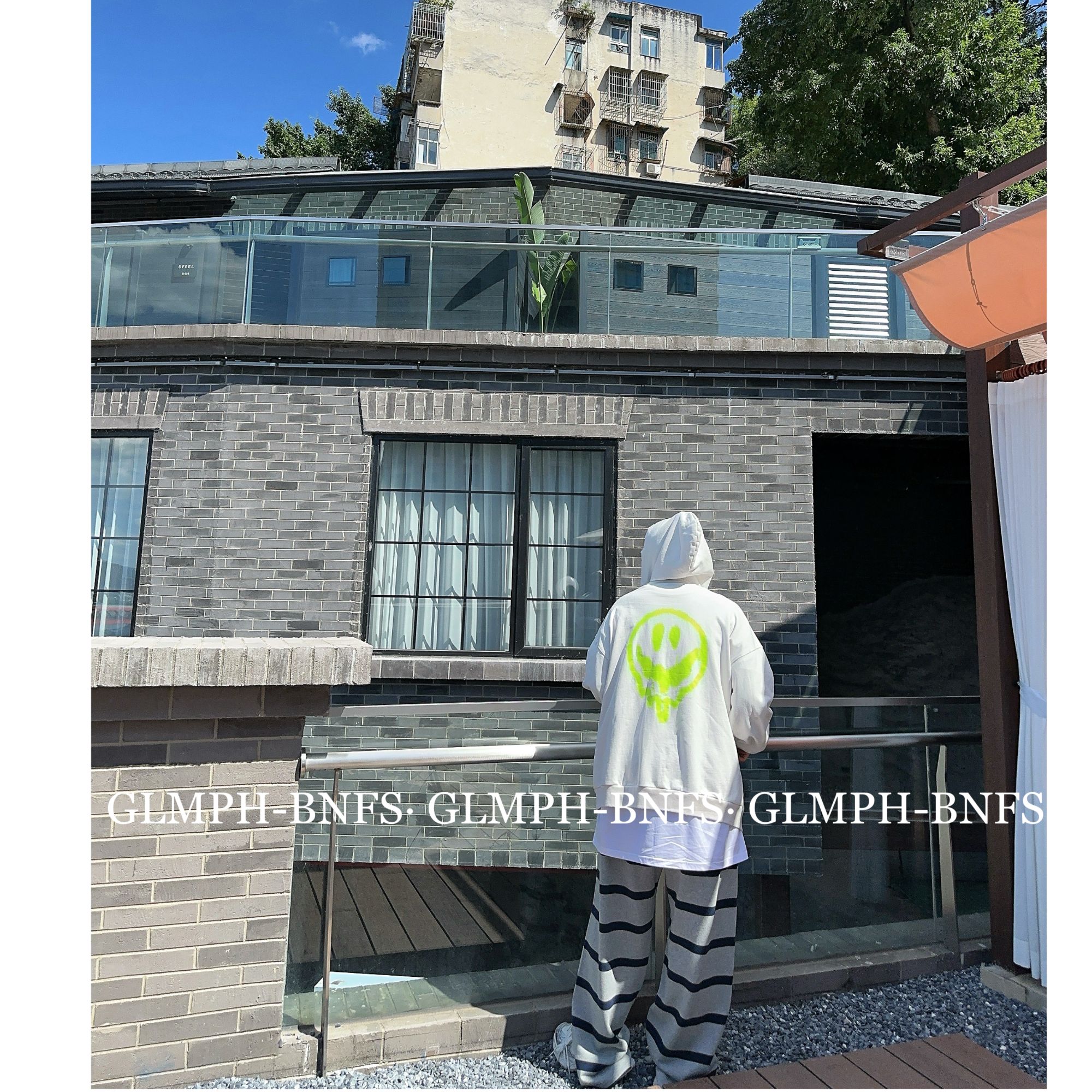 GLMPH-BNFS【巴黎笑脸】笑脸印花宽松长袖百搭休闲连帽外套-1040