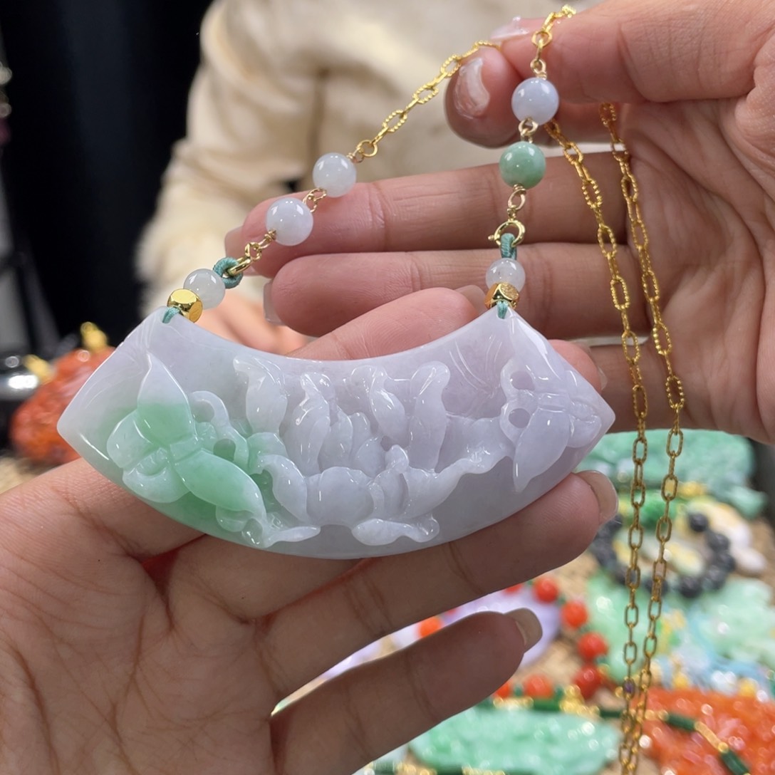 翡翠颈饰未镶嵌代编织