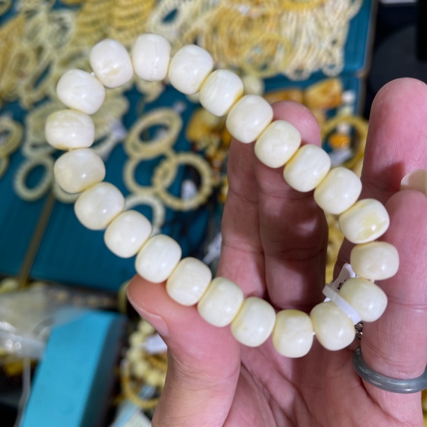 俄料瓷白老型手串直径10mm