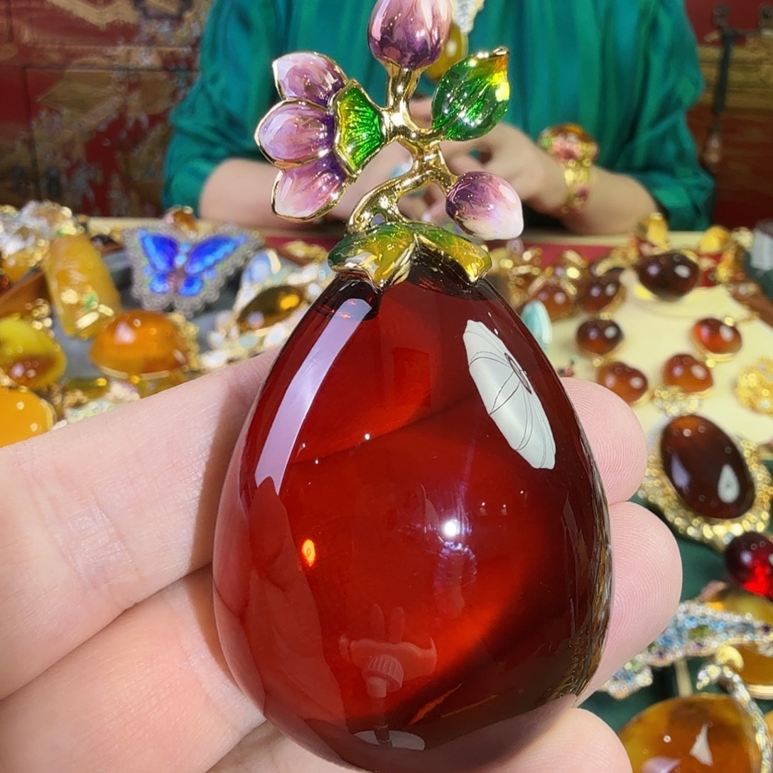 血珀银S925镀金镶嵌吊坠(赠链)