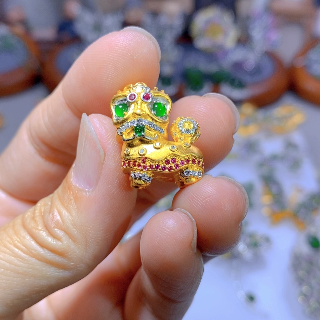 翡翠颈饰银S925镶嵌天然翡翠