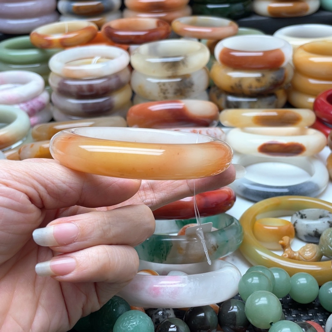 石英质玉手镯未镶嵌璟*