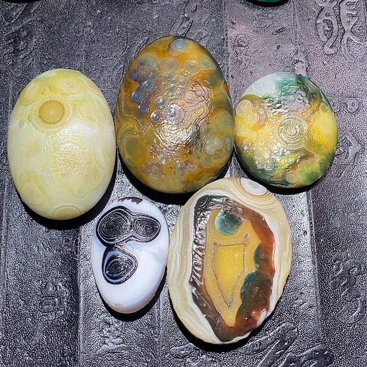 金***蛙玛瑙/玉髓合金颈饰