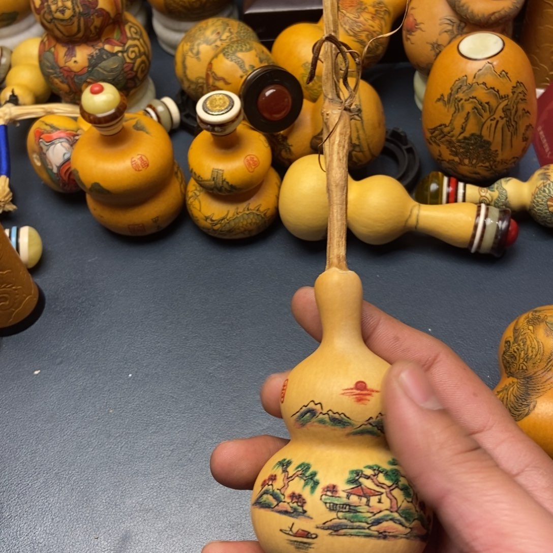 M***u有机玻璃精品品牌设计理念