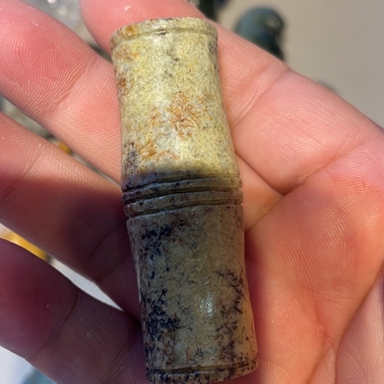 和田玉未镶嵌把件