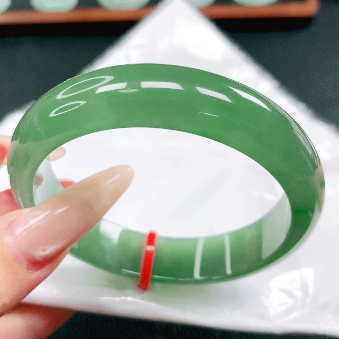 翡翠未镶嵌手镯55