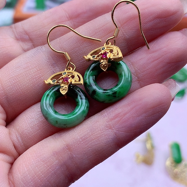 翡翠颈饰银S925镶嵌翡翠