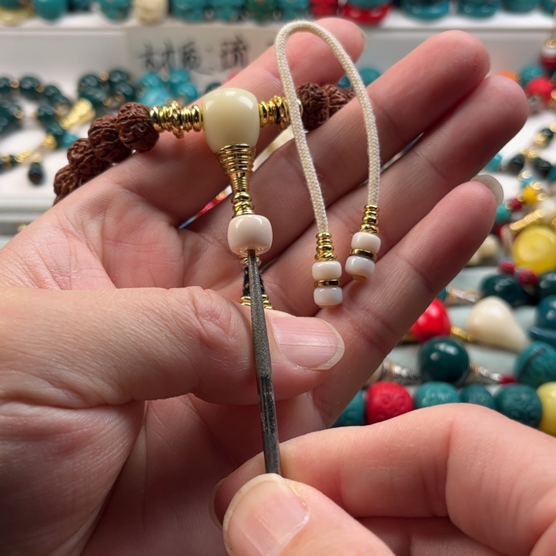 鲸****琉璃颈饰琉璃配饰12