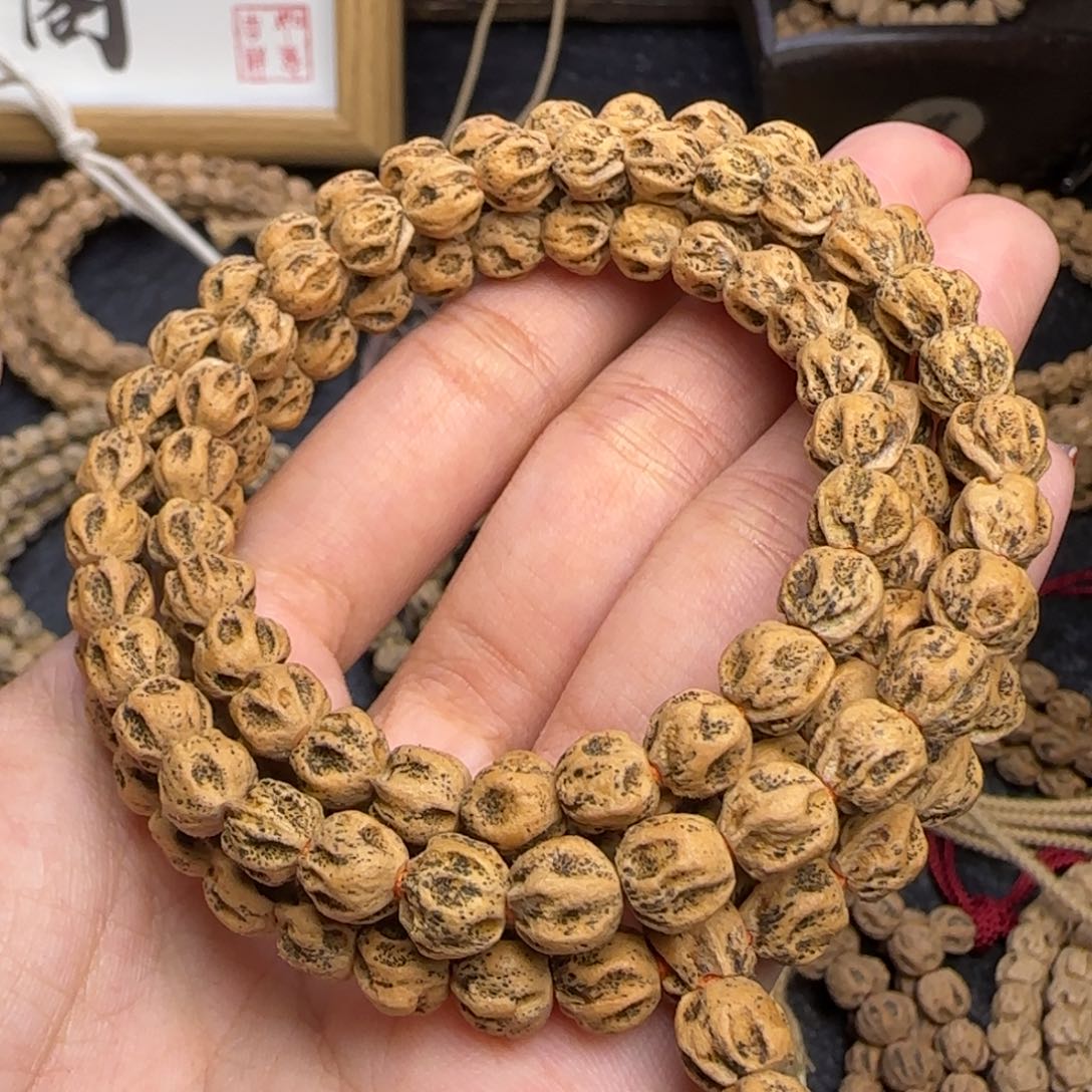 柏香籽/百香籽吊坠呼****t