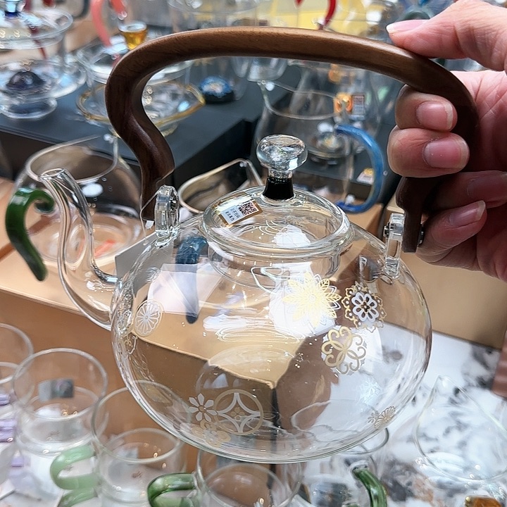 禾器皮球花朗月壶