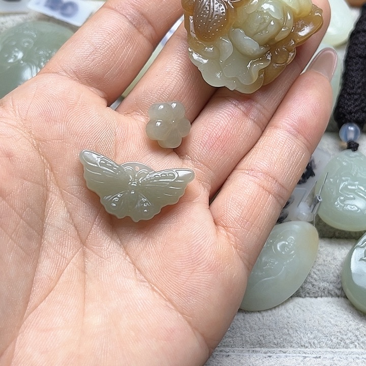 【闪购商品】颈饰未镶嵌和田玉妙****