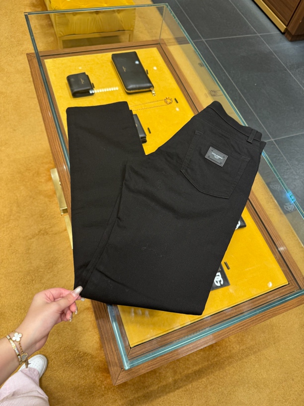 全新未使用D…G黑色slim/skinny版型黑牌牛仔裤裤子