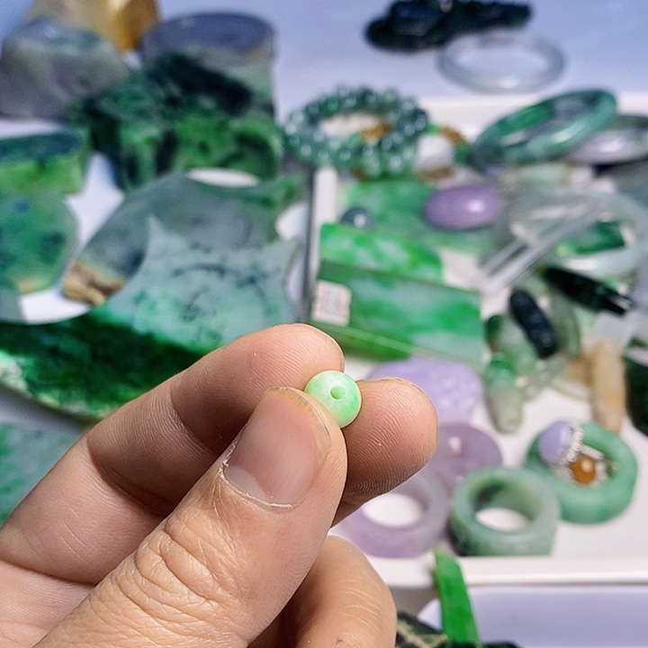 梦***唐翡翠散珠天然翡翠A货挂件