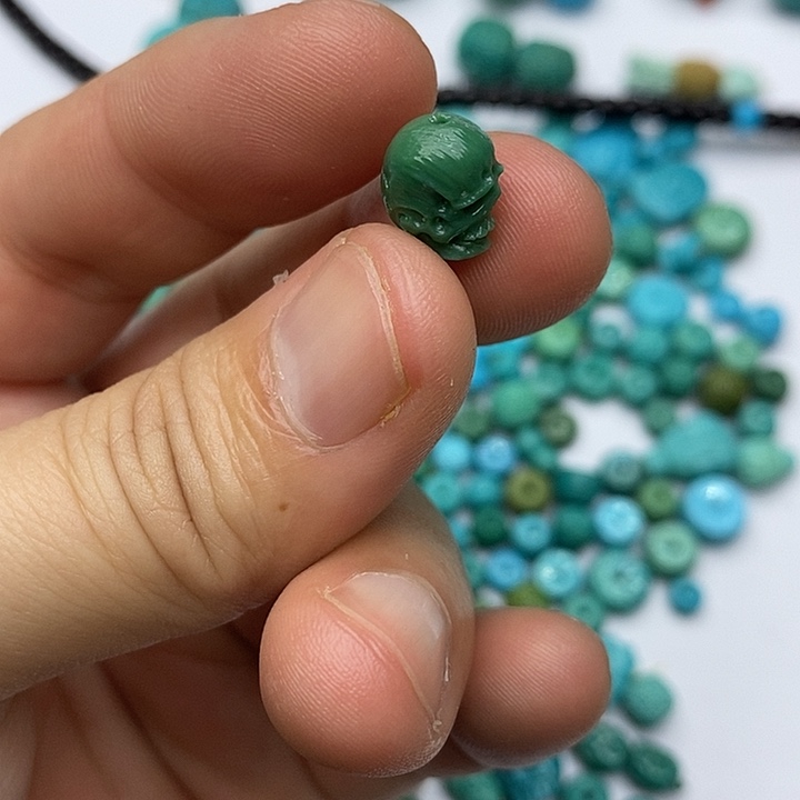 绿松石未镶嵌珠宝奇石