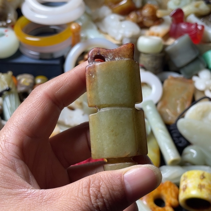 和田玉未镶嵌吊坠(不含链)