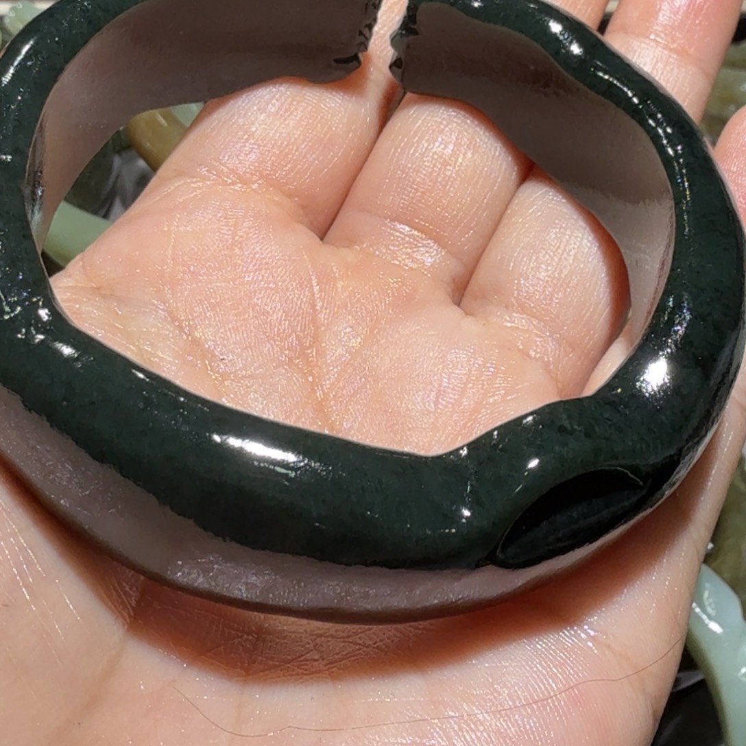 锦***鲤和田玉未镶嵌珠宝奇石