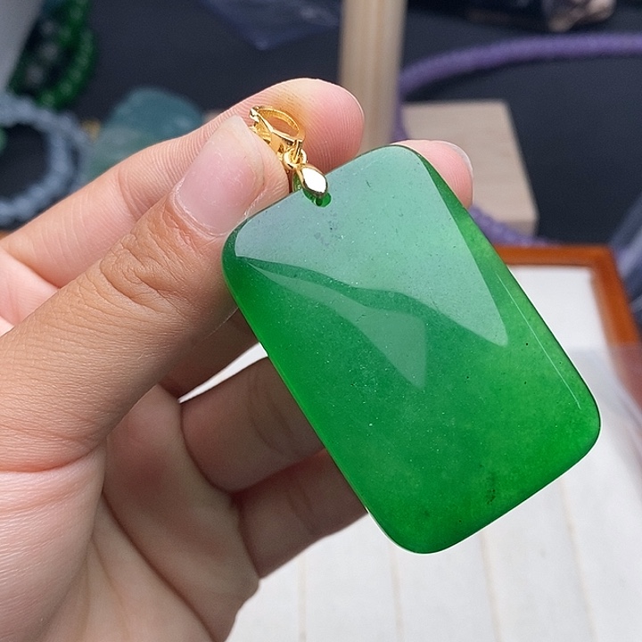 翡翠未镶嵌颈饰283手串