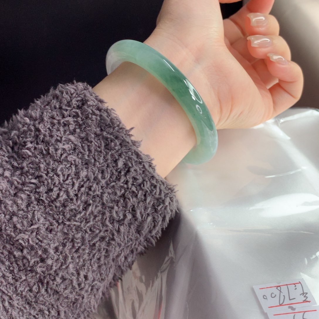 翡翠手镯未镶嵌（26号）（圆条）