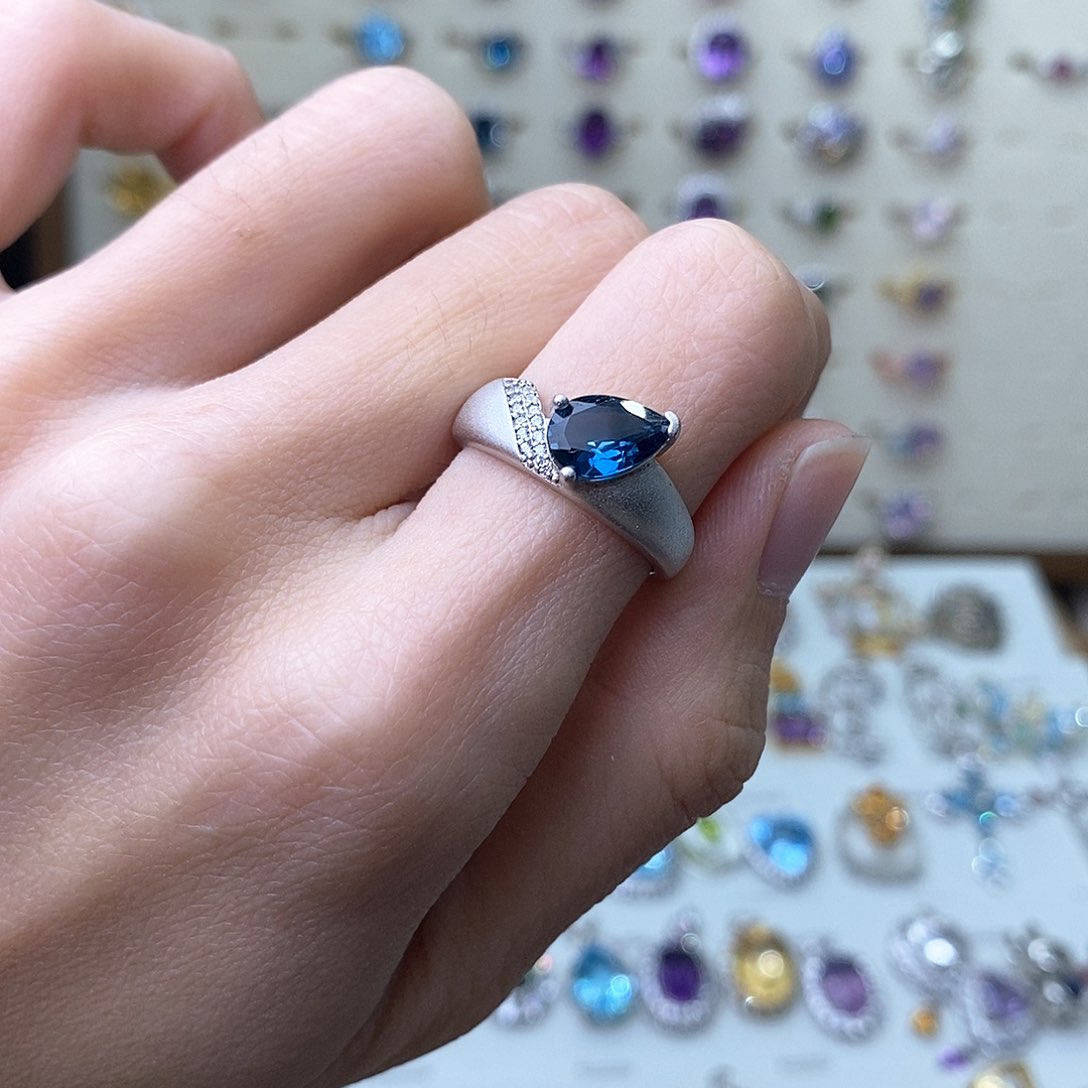 托帕石戒指银S925镶嵌（需要证书备注）