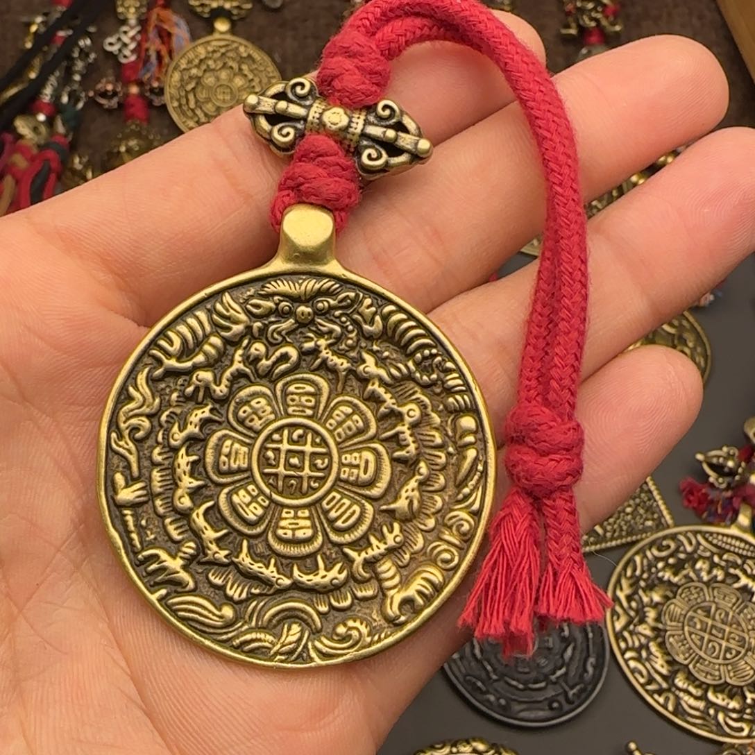 乆***玊老铜九宫牌吊坠喜欢的来