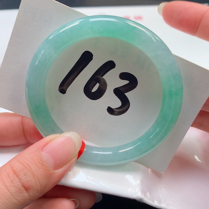 翡翠手镯未镶嵌正