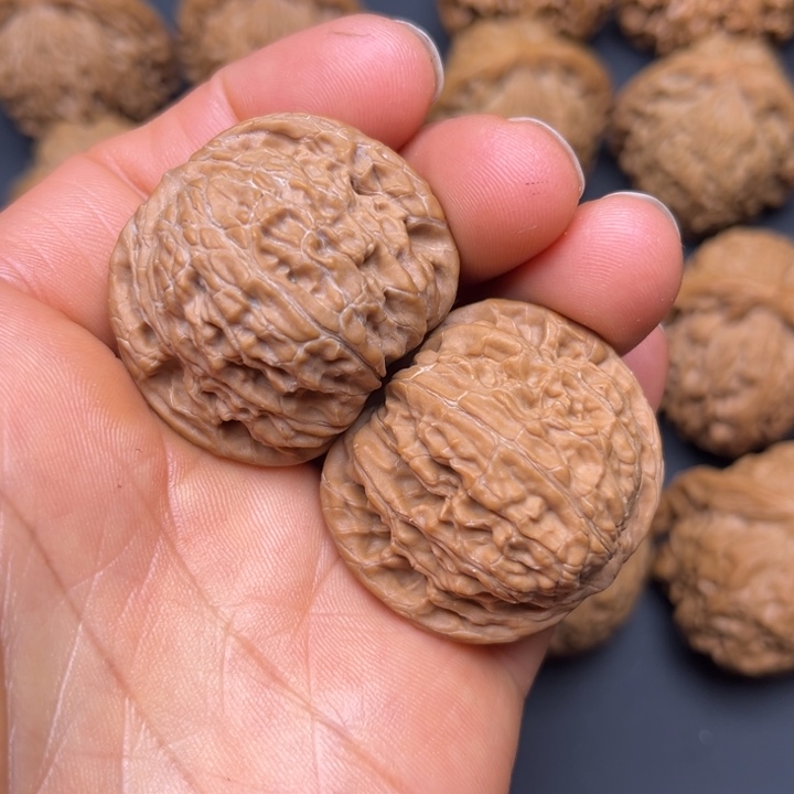 文玩核桃把件磨盘