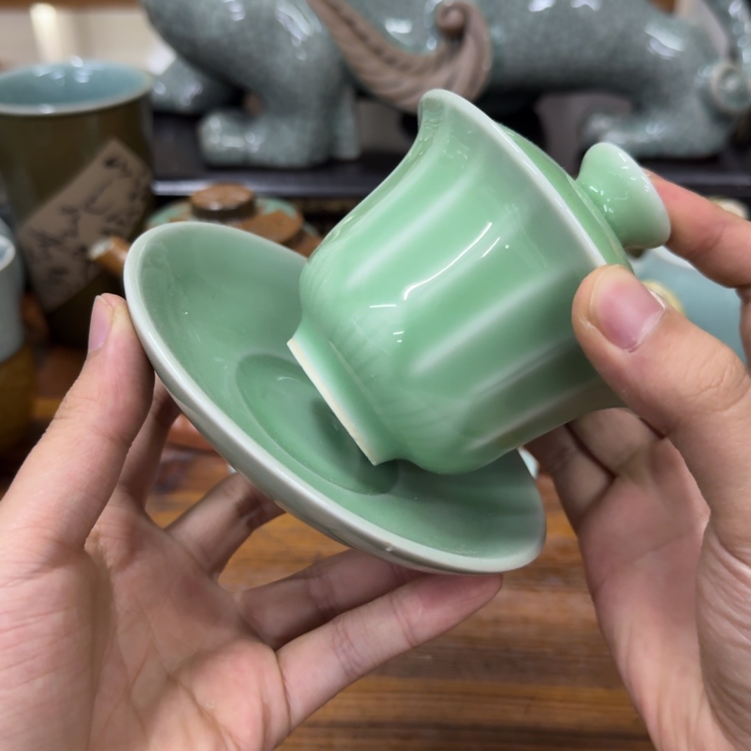 龙泉青瓷茶具微瑕1603