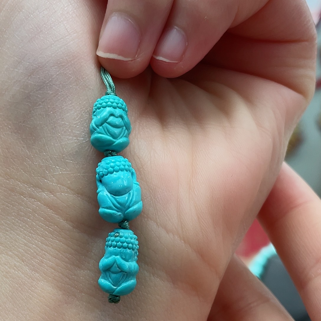 绿松石颈饰未镶嵌