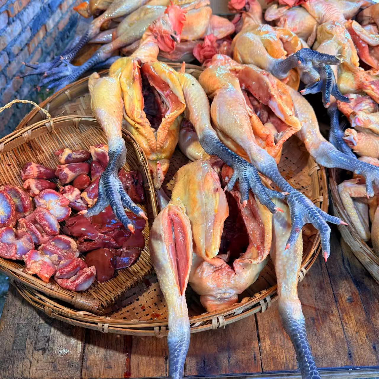 A5【乡村】农村黑脚大公鸡1只到手4.7--5斤左右 顺丰包邮