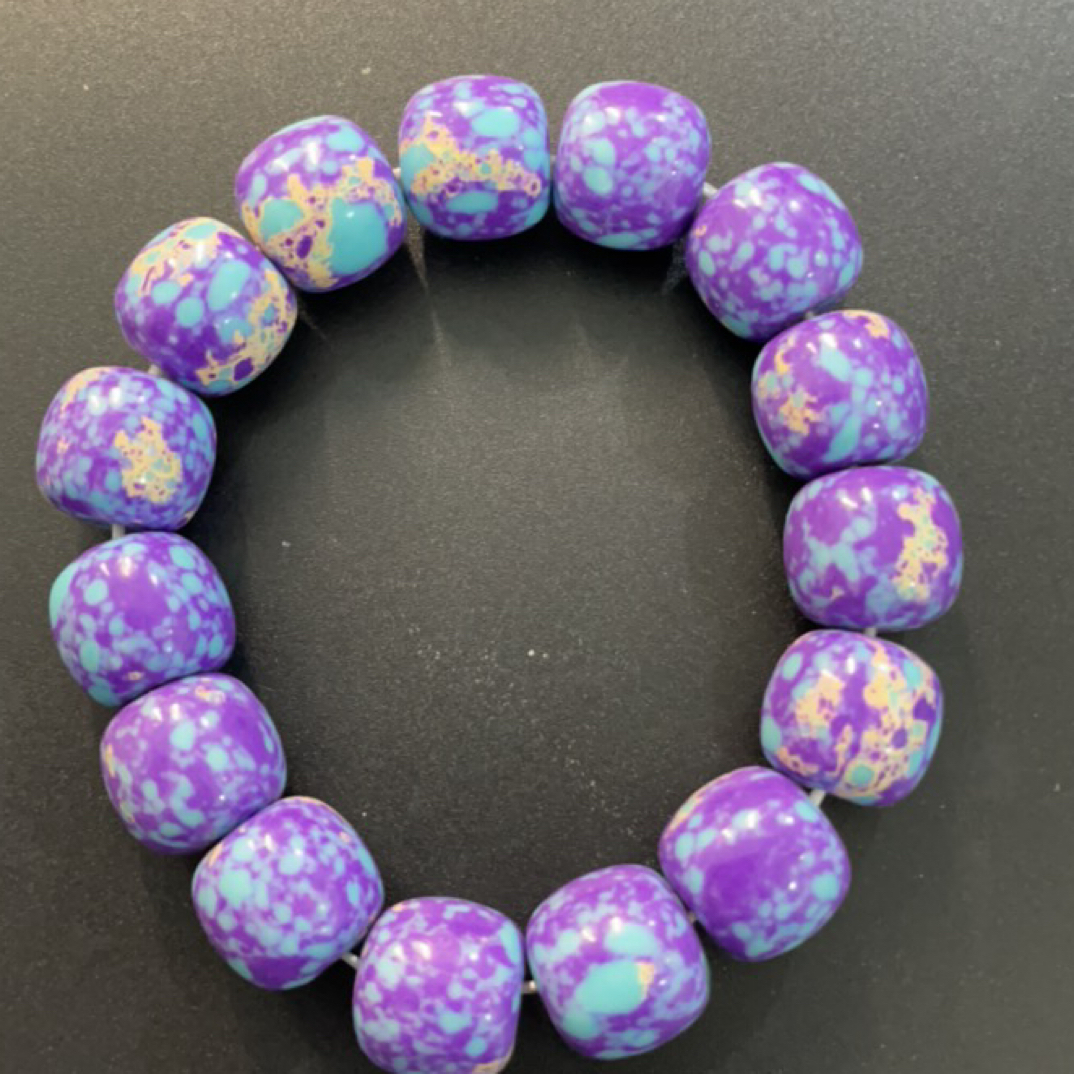  63  卡14老型紫赤铁手串