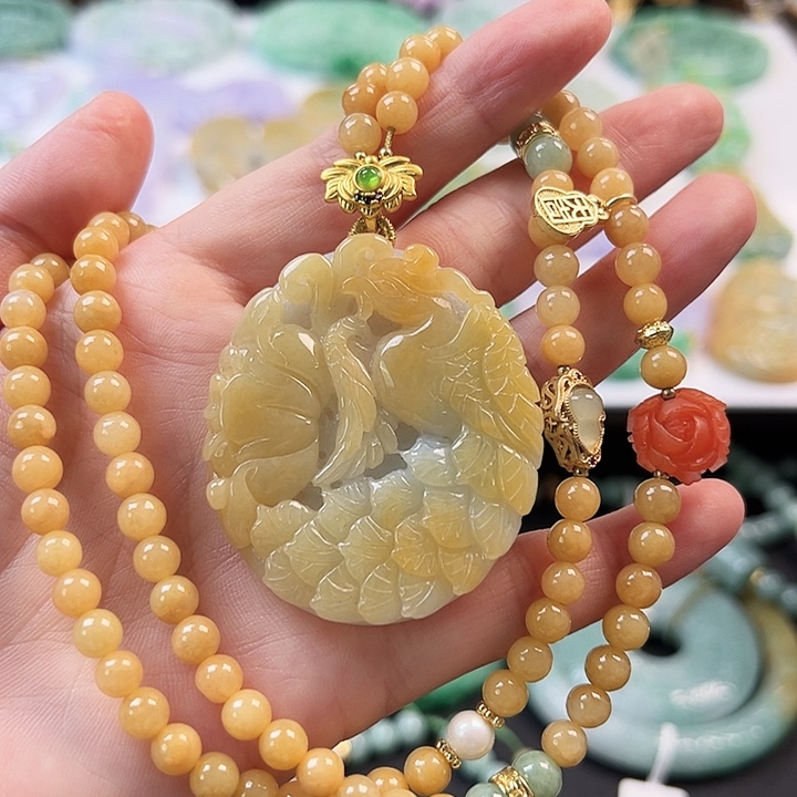 翡翠未镶嵌颈饰吊坠
