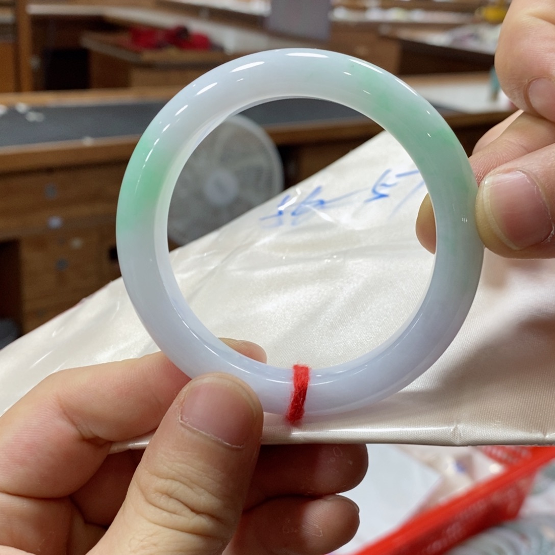 未镶嵌手镯翡翠翡翠