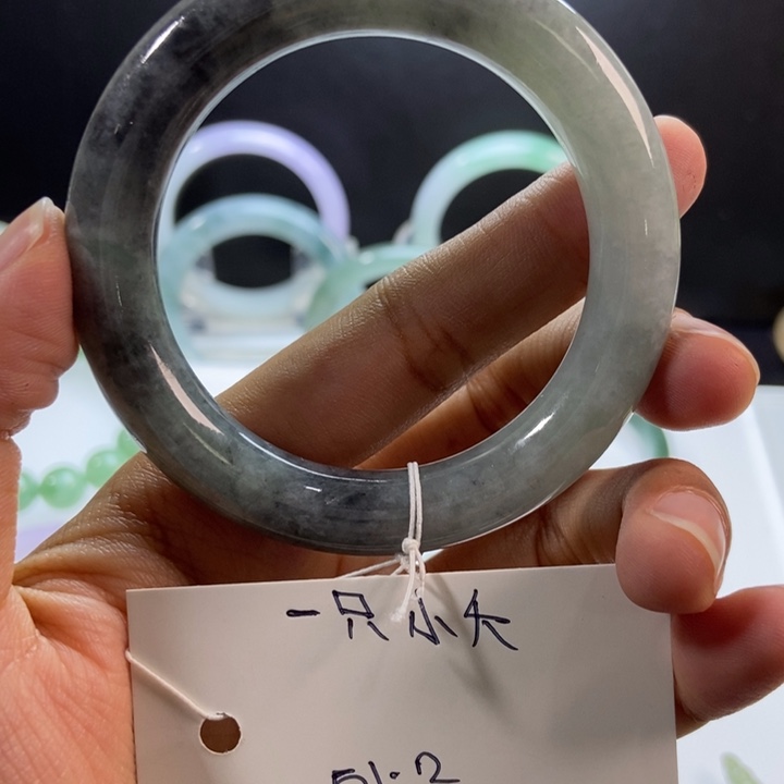 翡翠未镶嵌手镯缅甸天然翡翠A货