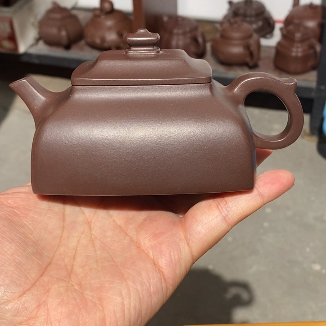 茶壶紫砂紫砂壶。紫砂壶。