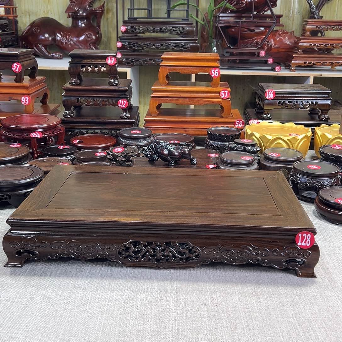 红木底座精雕工艺品
