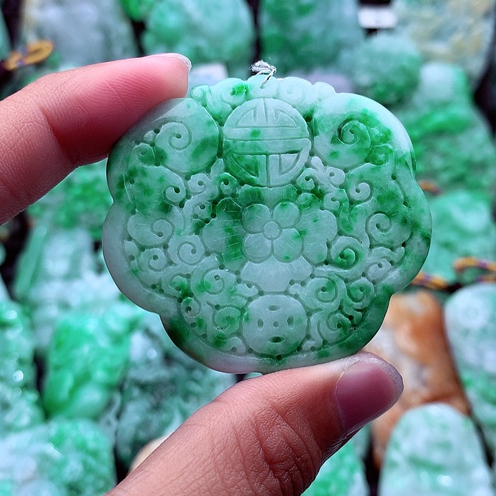 翡翠吊坠(不含链)未镶嵌