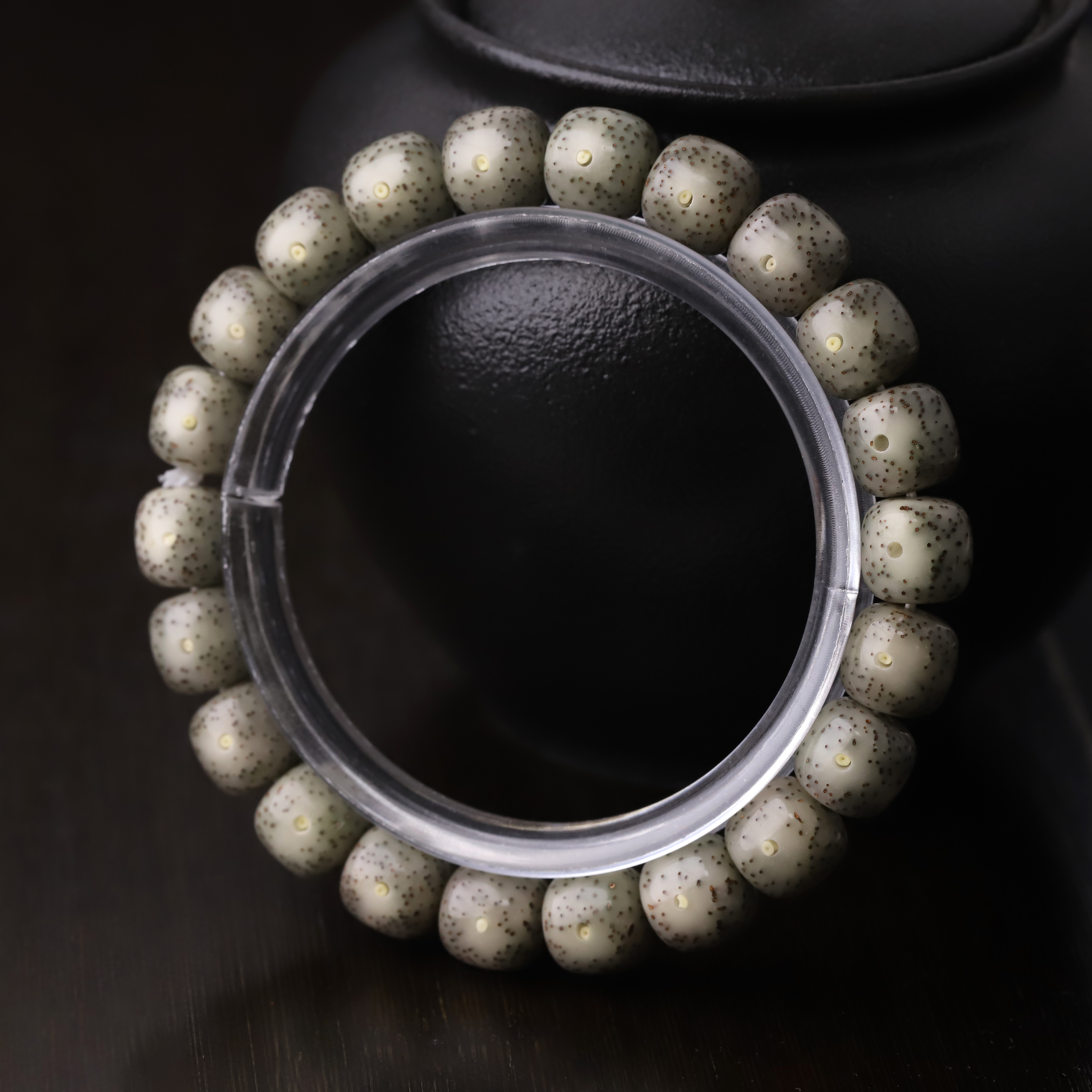 S9816【板王级骨瓷灰冰】针尖细星老型星月菩提单圈文玩手串