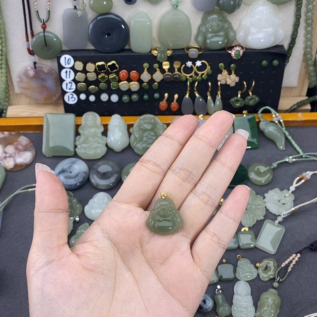 和田玉18K金镶嵌吊坠(不含链)