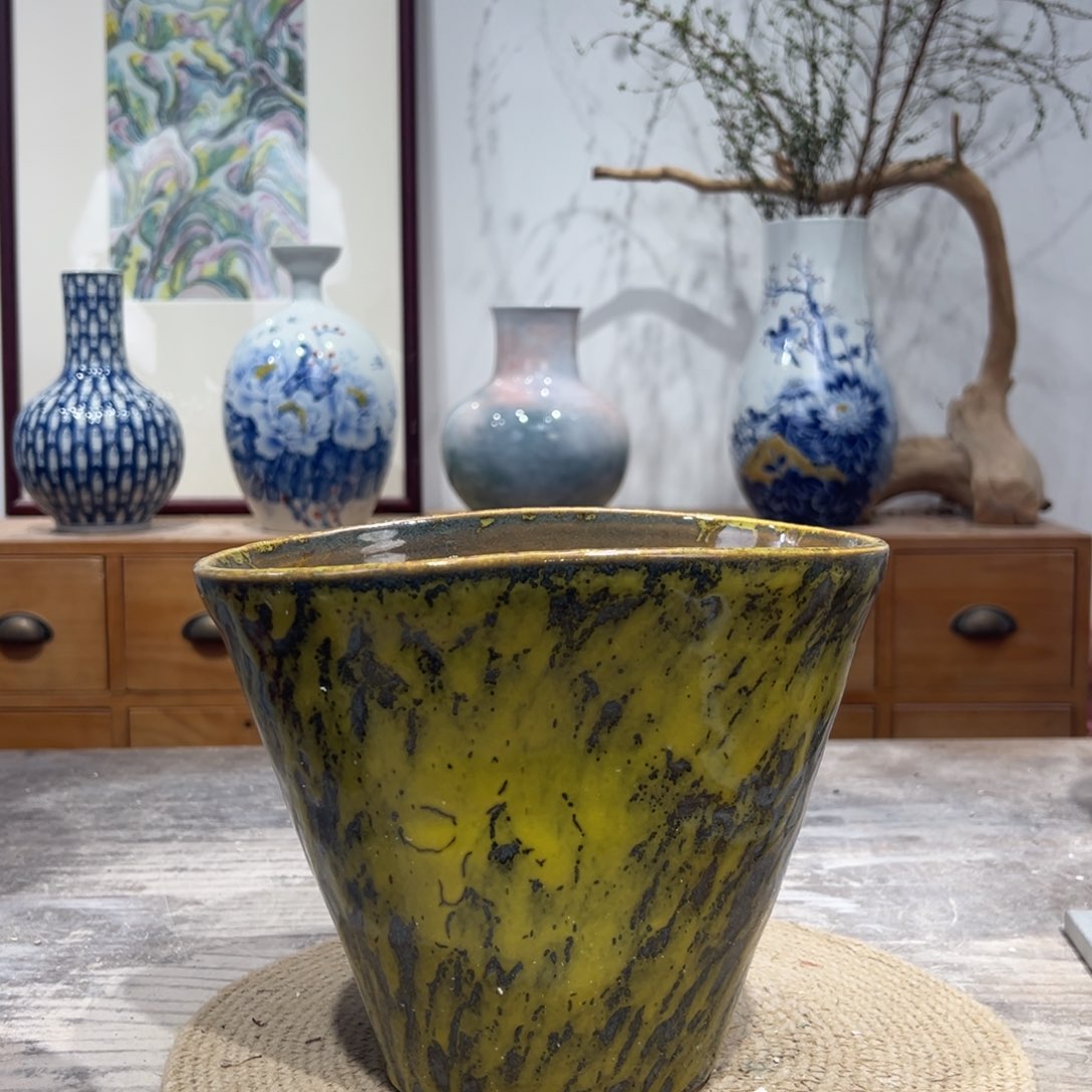 摆件陶瓷花瓶高18口21