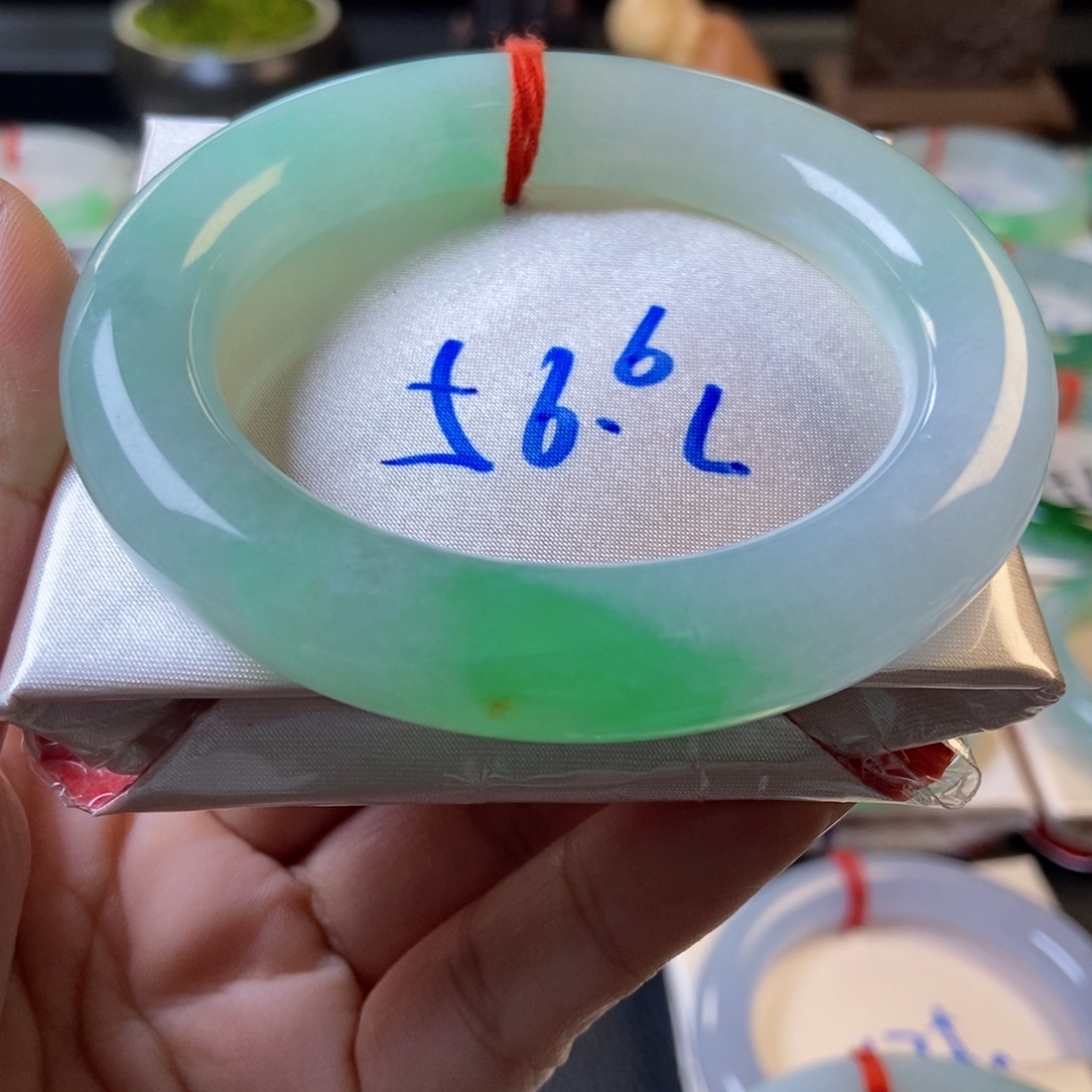 翡翠未镶嵌手镯14冰透飘冰翠圆条