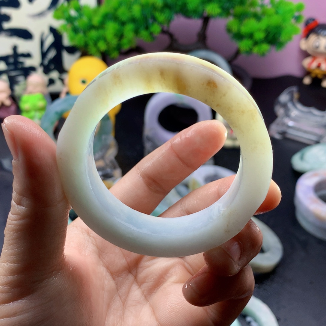 定制翡翠未镶嵌手镯定制