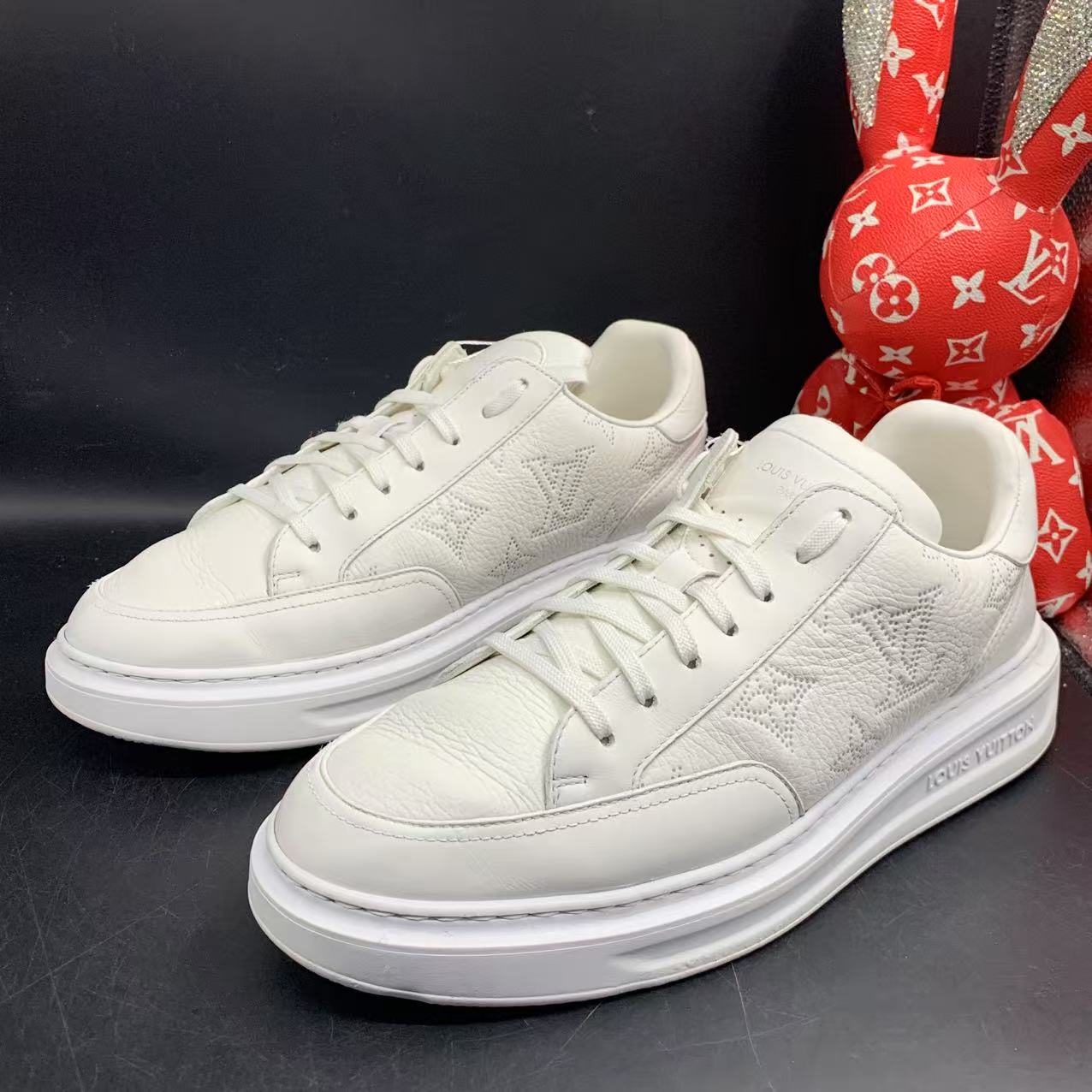 95新 LouisVuitton/路易威登 白荔枝纹老花松糕鞋42.5欧码kke253