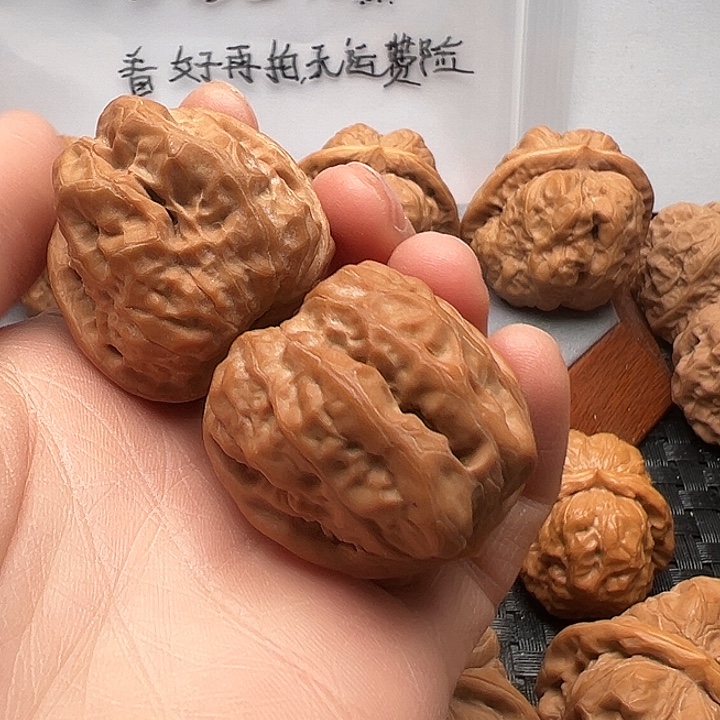 文玩核桃吊坠蛤蟆