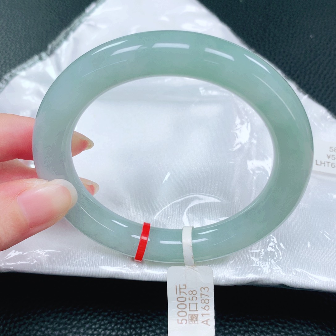 未镶嵌手镯翡翠58圈