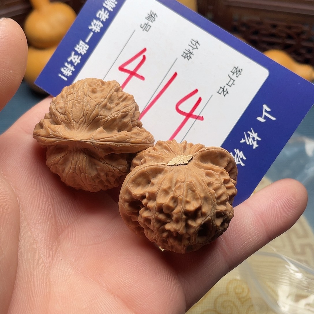 T****文玩核桃闪电购414