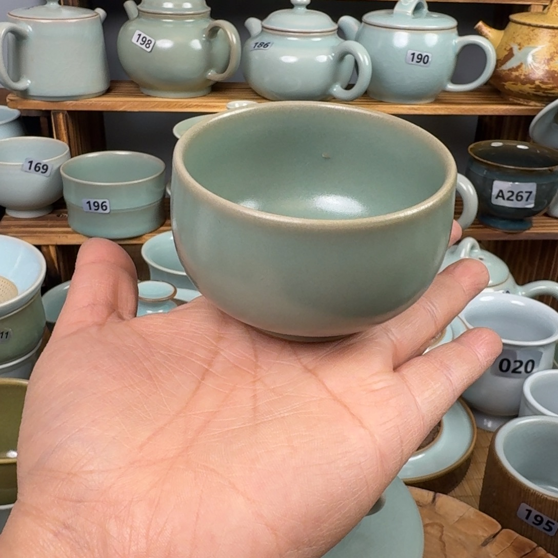 汝瓷发发发发发发发发